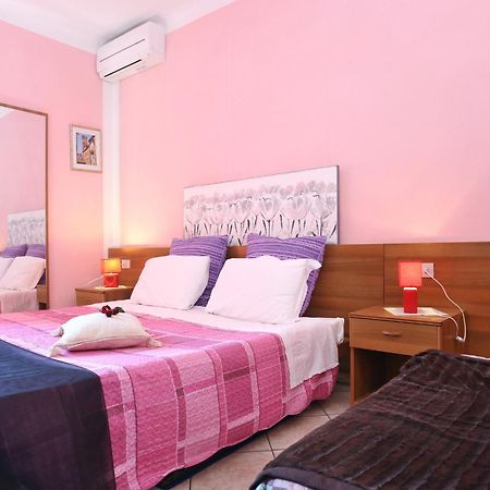 Affittacamere La Rosa Lucca Habitación foto